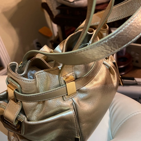 Michael Kors Gold Metallic Pebble Leather Shoulder Bag with gold hardware - Picture 10 of 16